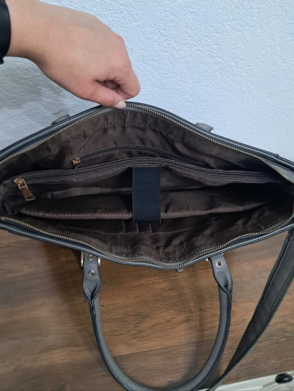 Ease Gave Gray Laptop Tote Bag Zip Closure Faux Leather Multi Pockets Career